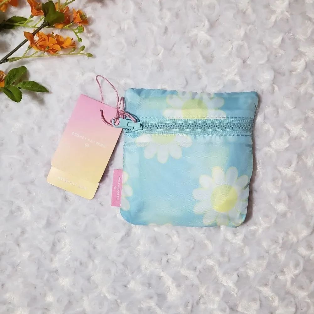 Stoney Clover x Target reusable daisy tote bag